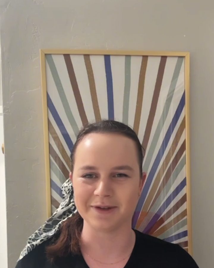 Lauren Seale recording her video story about Mental Millionaire.